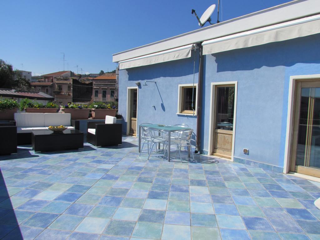 La Terrazza Sul Mare Bed & Breakfast Aci Castello Ngoại thất bức ảnh